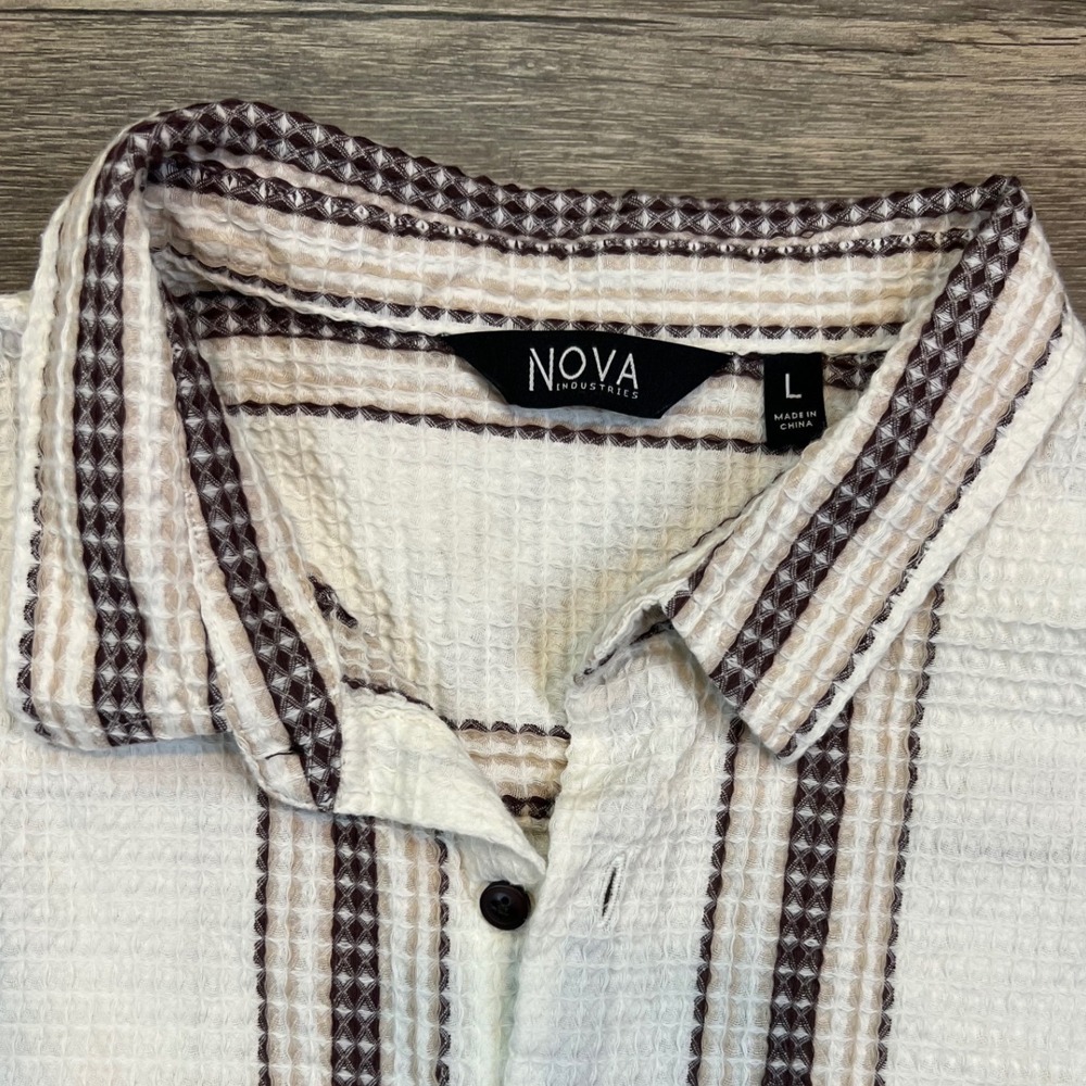 Textured Waffle Stripe Button Down Men's Large Neutral Retro Coastal GrandpaCore - Picture 4 of 6